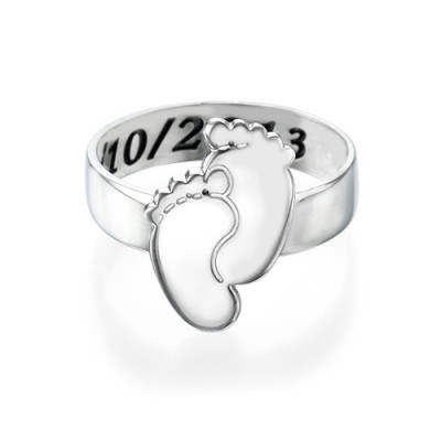 Engraved Baby Feet Ring - The Name Jewellery™
