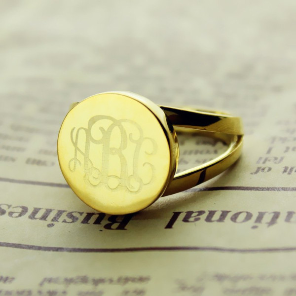 18ct Gold Plated Circle Monogram Signet Ring - The Name Jewellery™