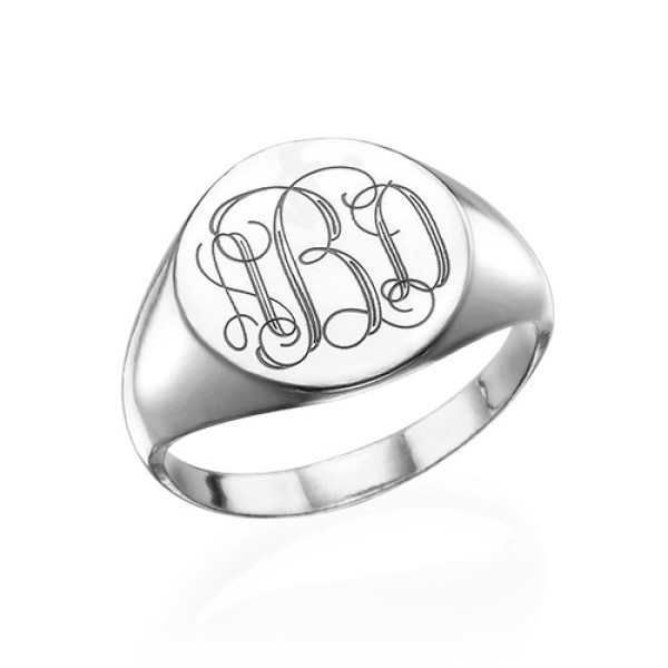 Signet Ring in Sterling Silver with Engraved Monogram - The Name Jewellery™