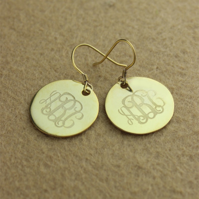 Solid 18ct Gold Circle Signet Monogram Earring - The Name Jewellery™
