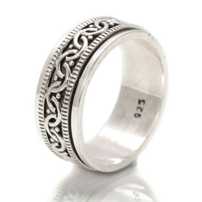 Celtic Spinning Ring - The Name Jewellery™