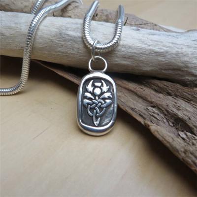 Celtic Thistle Pendant - The Name Jewellery™