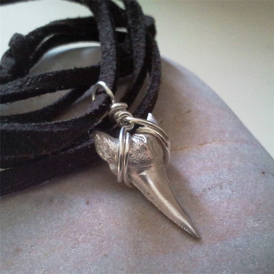Silver Sharks Tooth Necklace - The Name Jewellery™